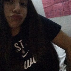 Meet your Posher, Leticia